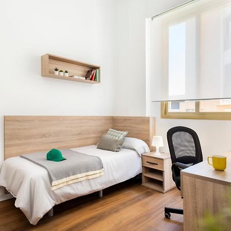 Micampus Armendariz Student Residence Sevilla Dış mekan fotoğraf