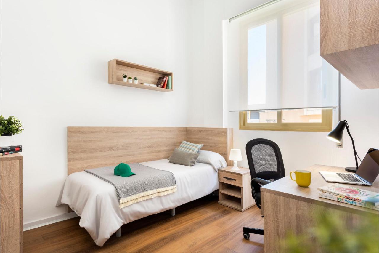Micampus Armendariz Student Residence Sevilla Dış mekan fotoğraf