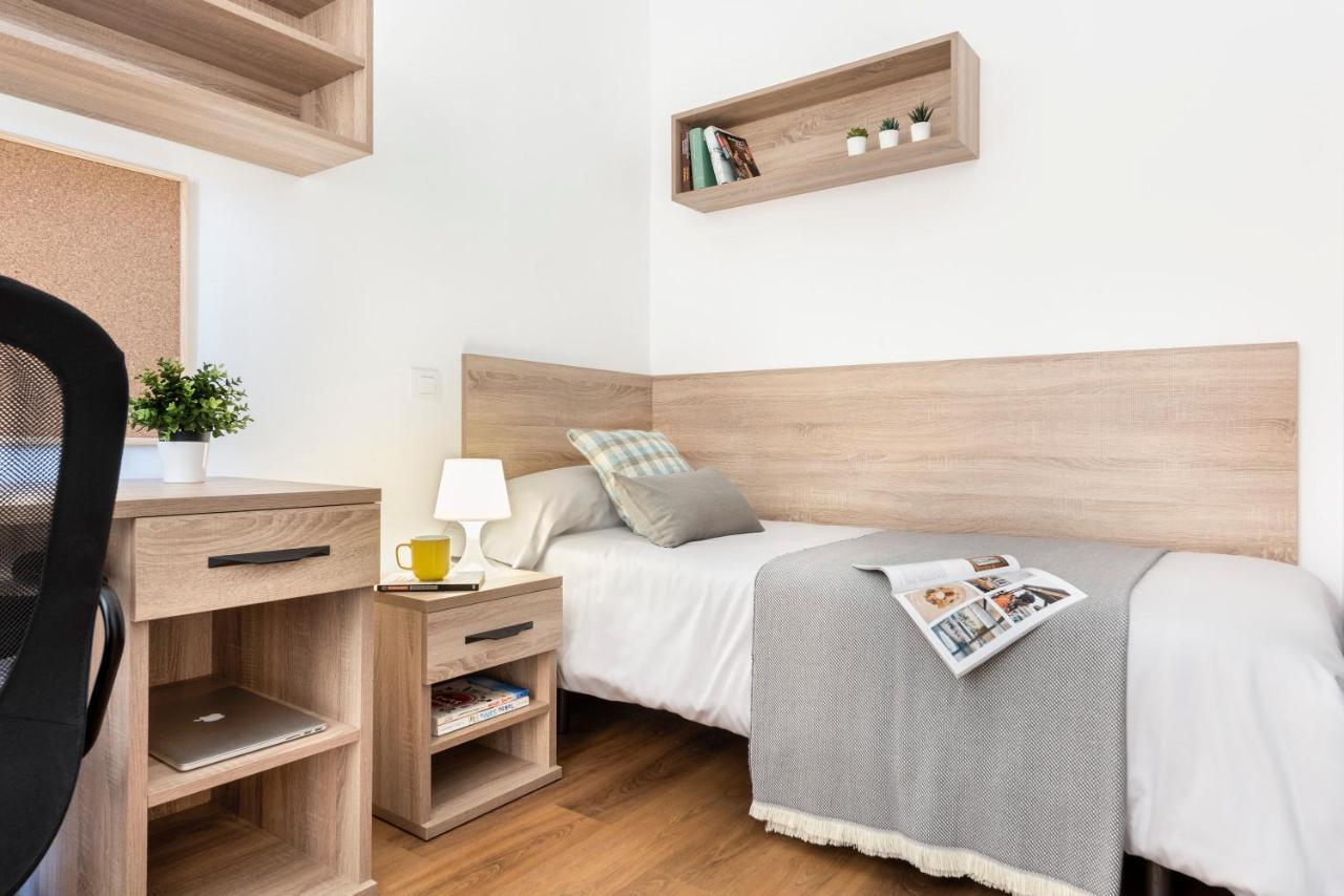 Micampus Armendariz Student Residence Sevilla Dış mekan fotoğraf