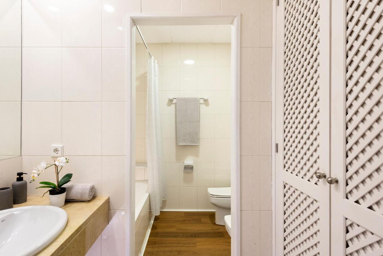 Micampus Armendariz Student Residence Sevilla Dış mekan fotoğraf